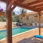 Casa Lerryn Serta