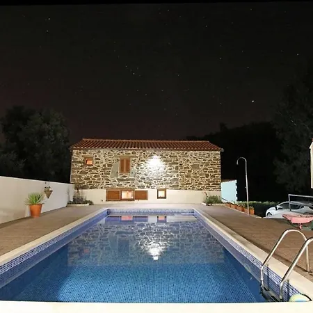 Casa Lerryn Feriehus Sertã