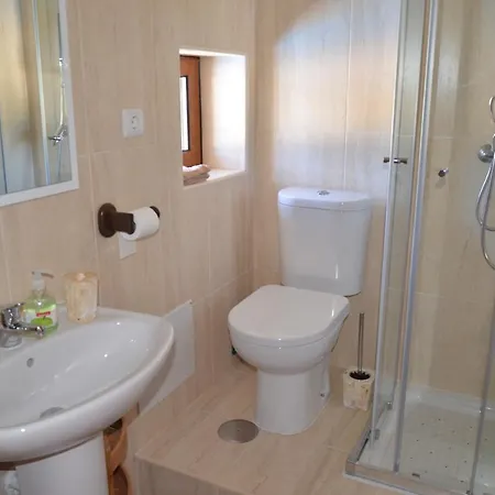 Casa Lerryn Nyaraló *