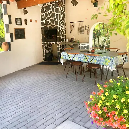 Casa Lerryn Nyaraló *
