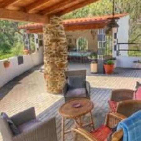 Casa Lerryn Serta